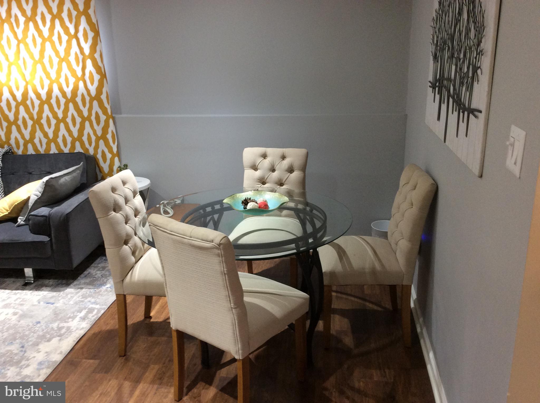 BROOKE MANOR - Residential