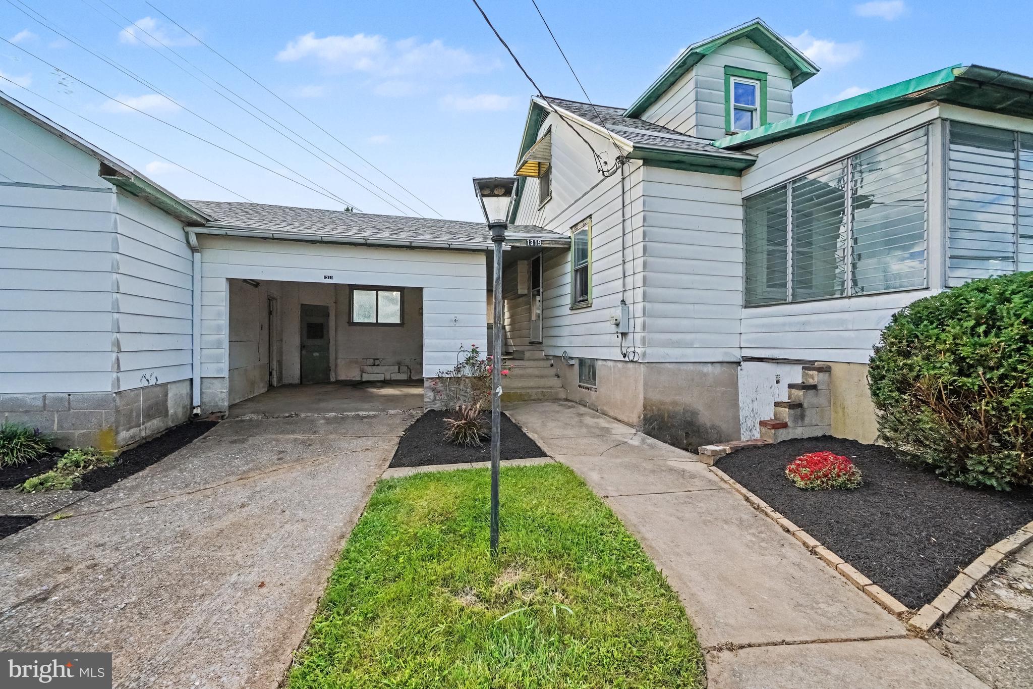 1319 MAIN STREET