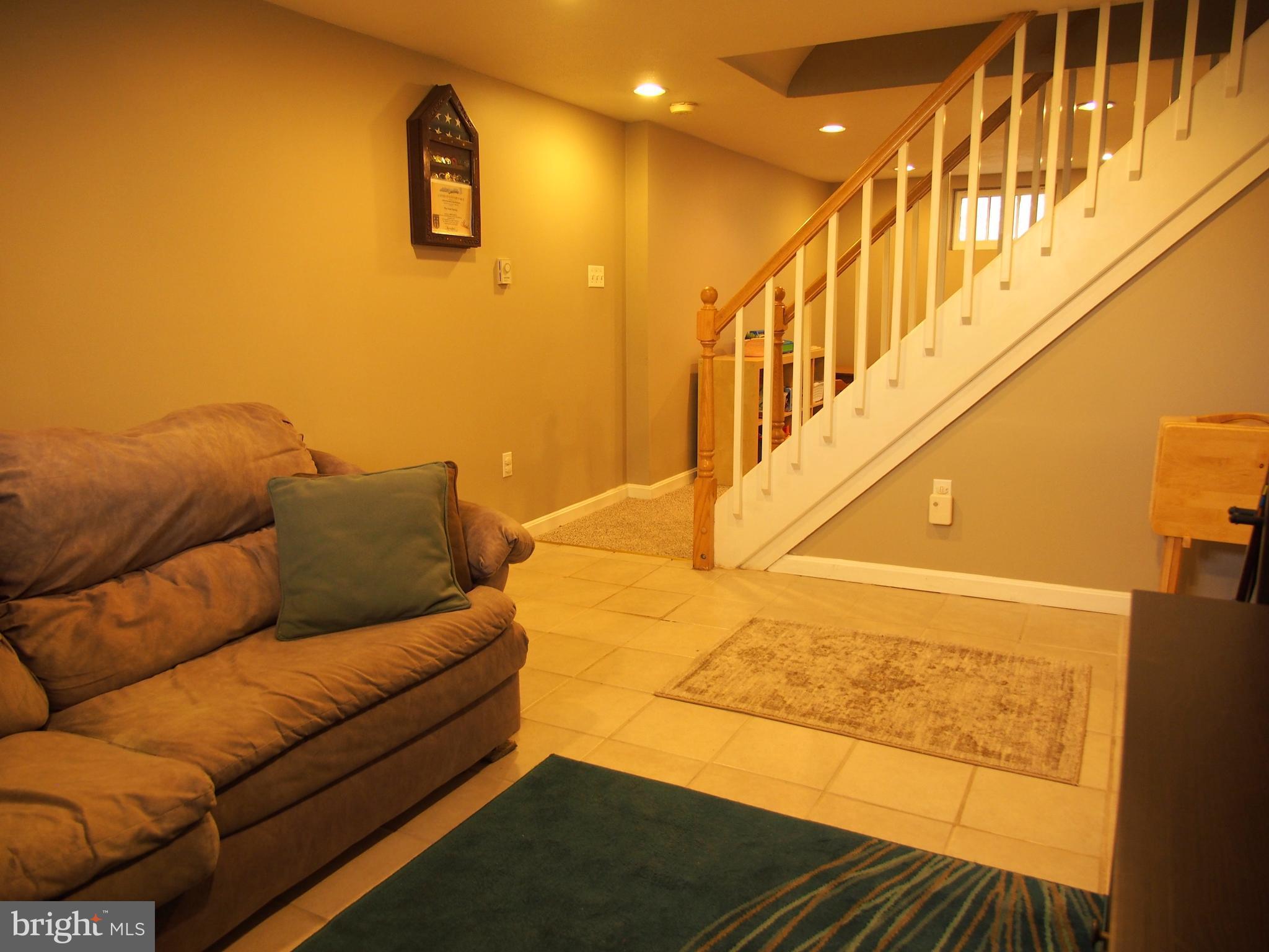 OAKLAND TERRACE - Residential