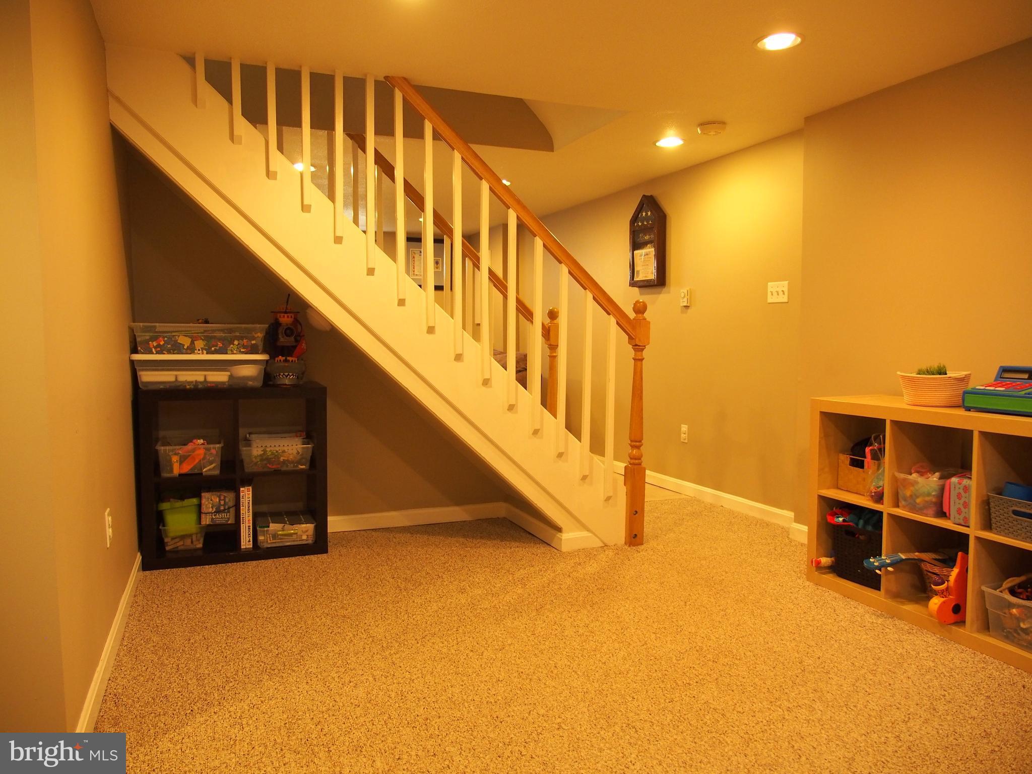 OAKLAND TERRACE - Residential