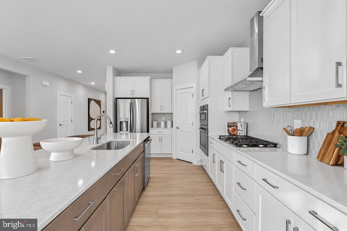 21132 HUNTERS PERCH CIRCLE