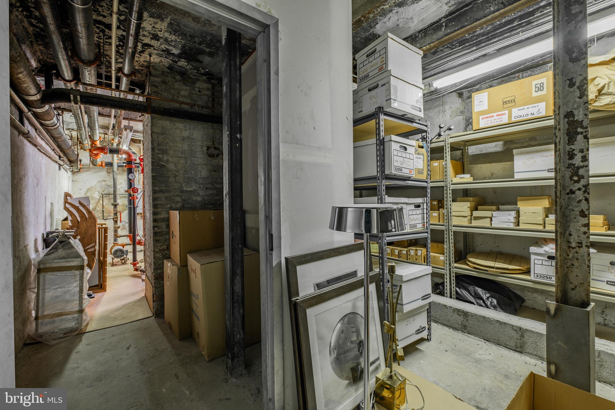 RITTENHOUSE SQUARE - Commercial Lease