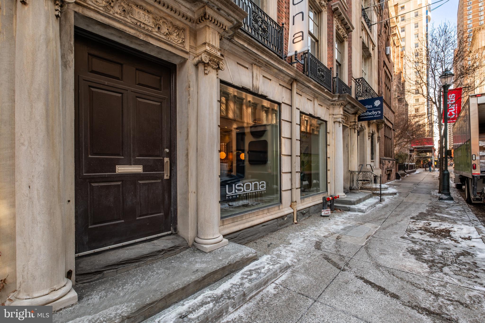 RITTENHOUSE SQUARE - Commercial Lease