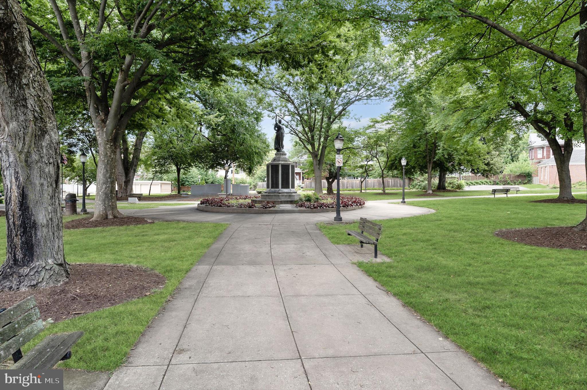 LAKE COVENTRY - Residential