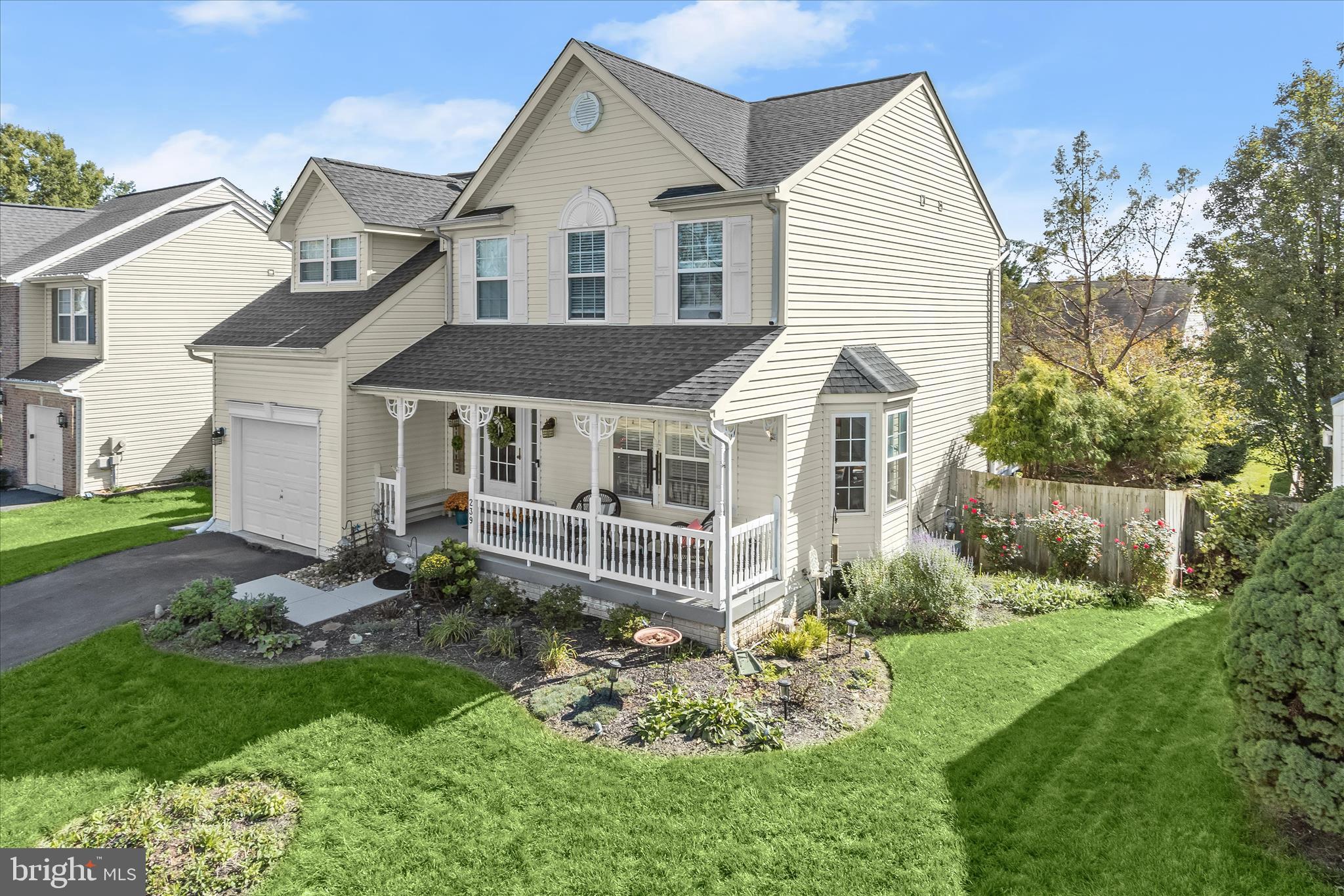 LAKE COVENTRY - Residential