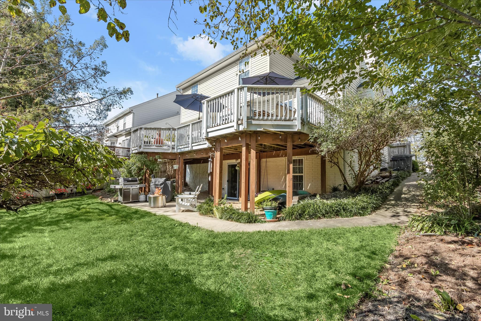 LAKE COVENTRY - Residential