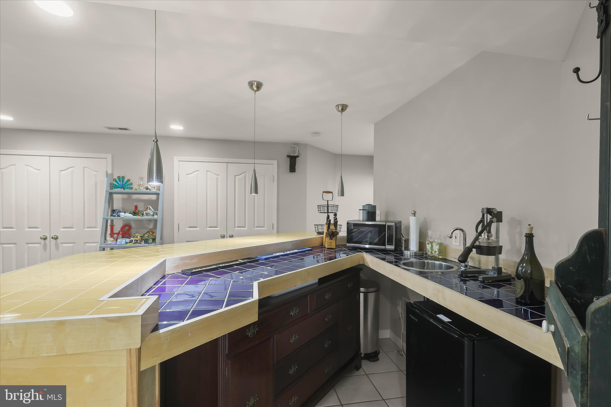 LAKE COVENTRY - Residential