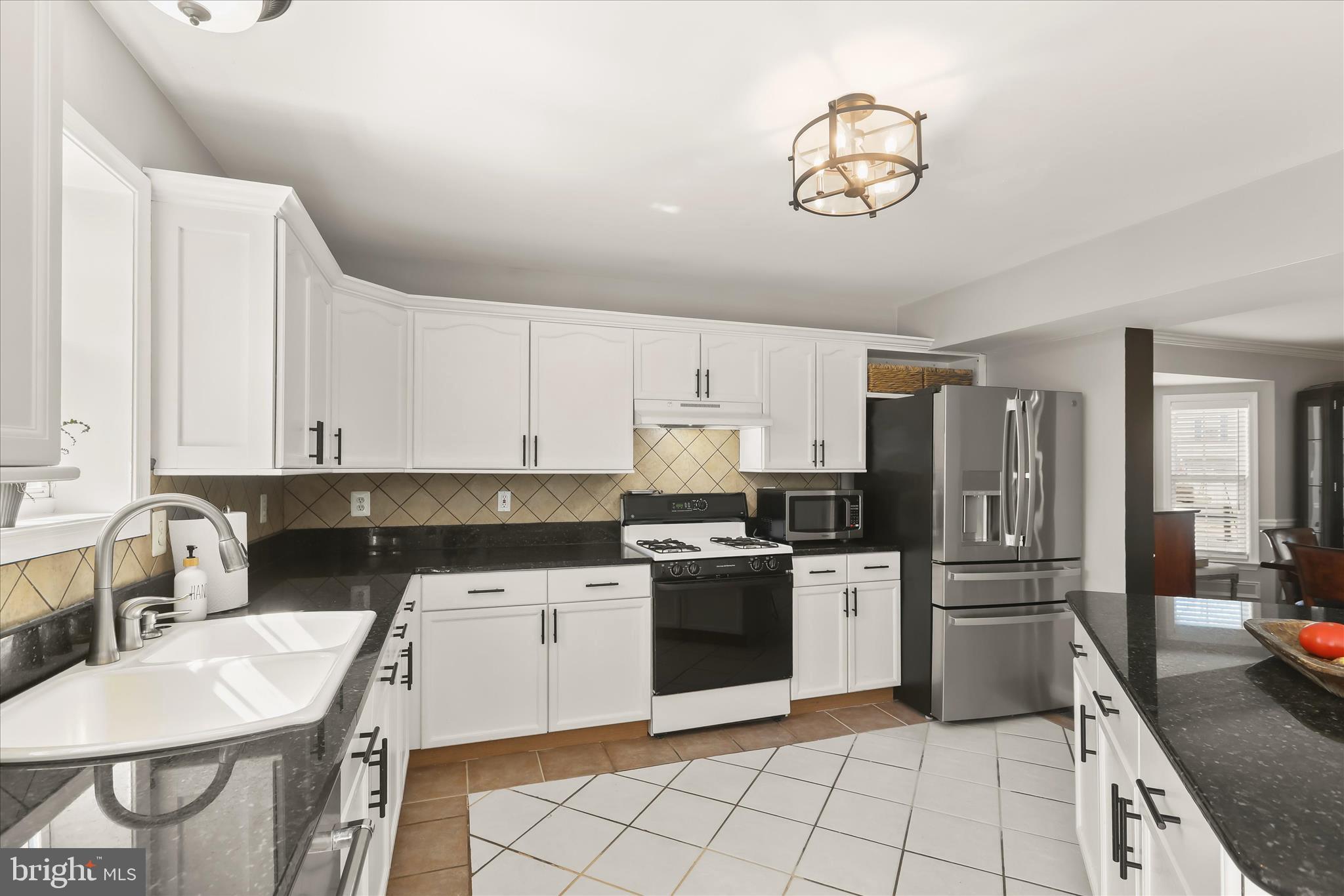 LAKE COVENTRY - Residential