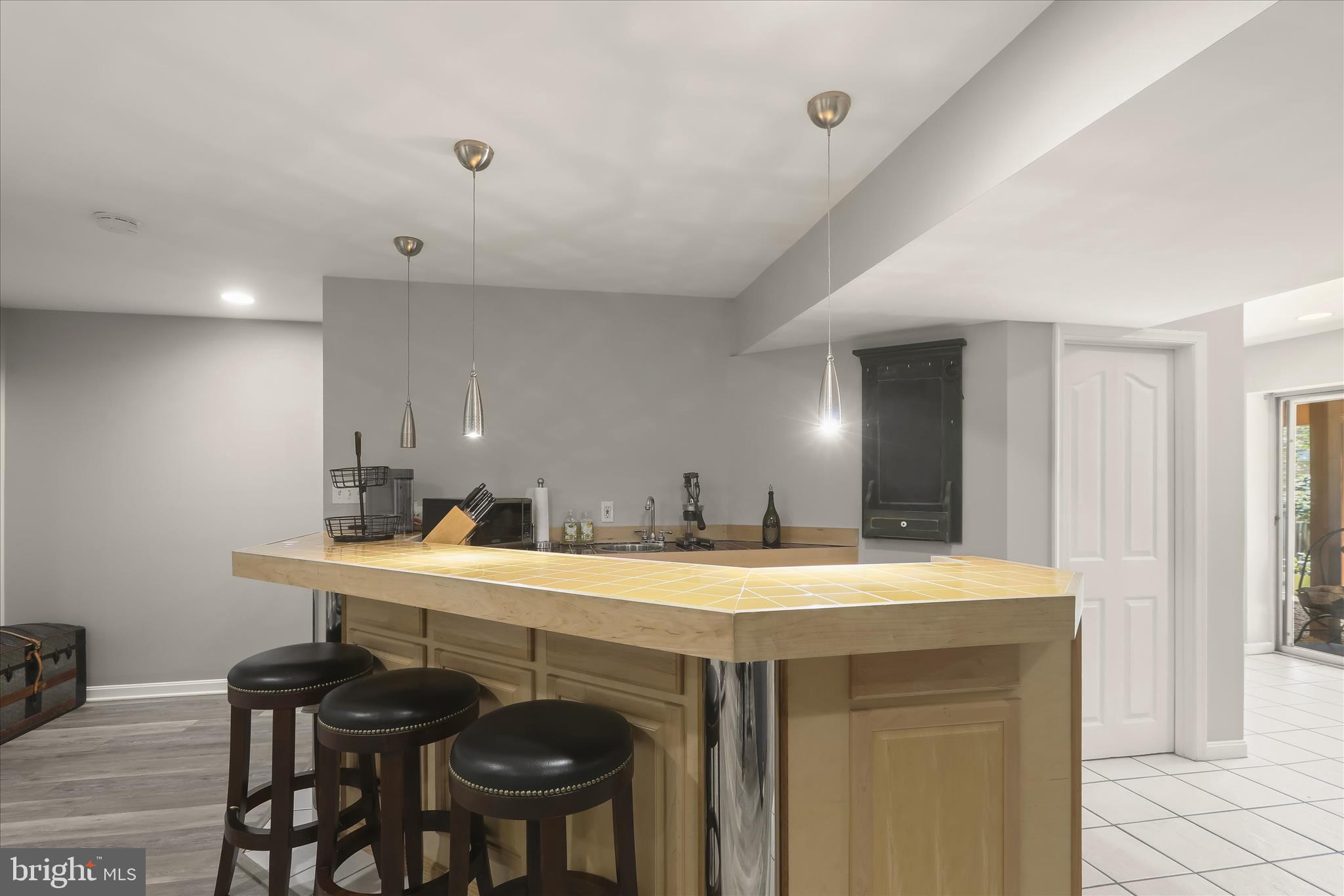 LAKE COVENTRY - Residential