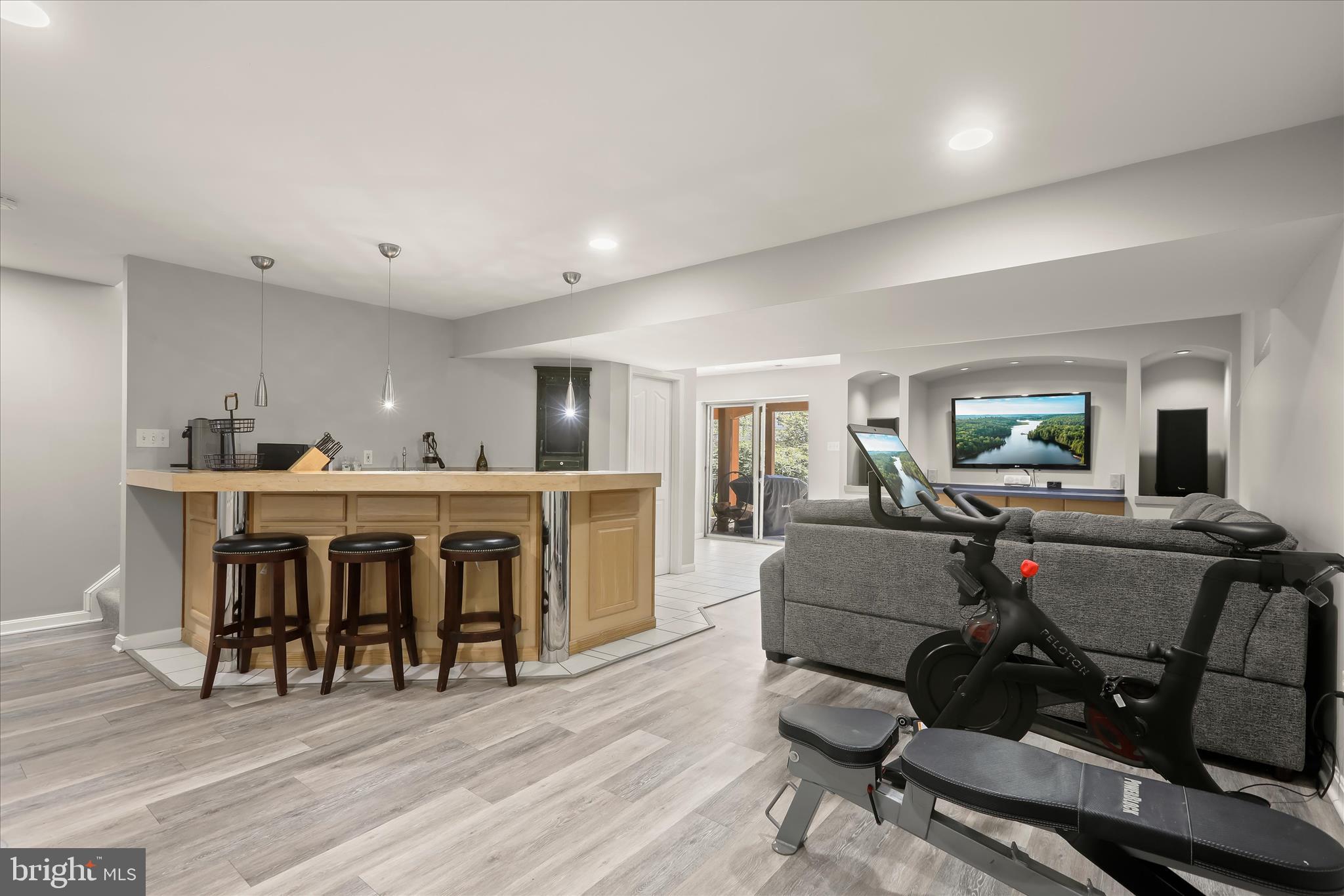 LAKE COVENTRY - Residential