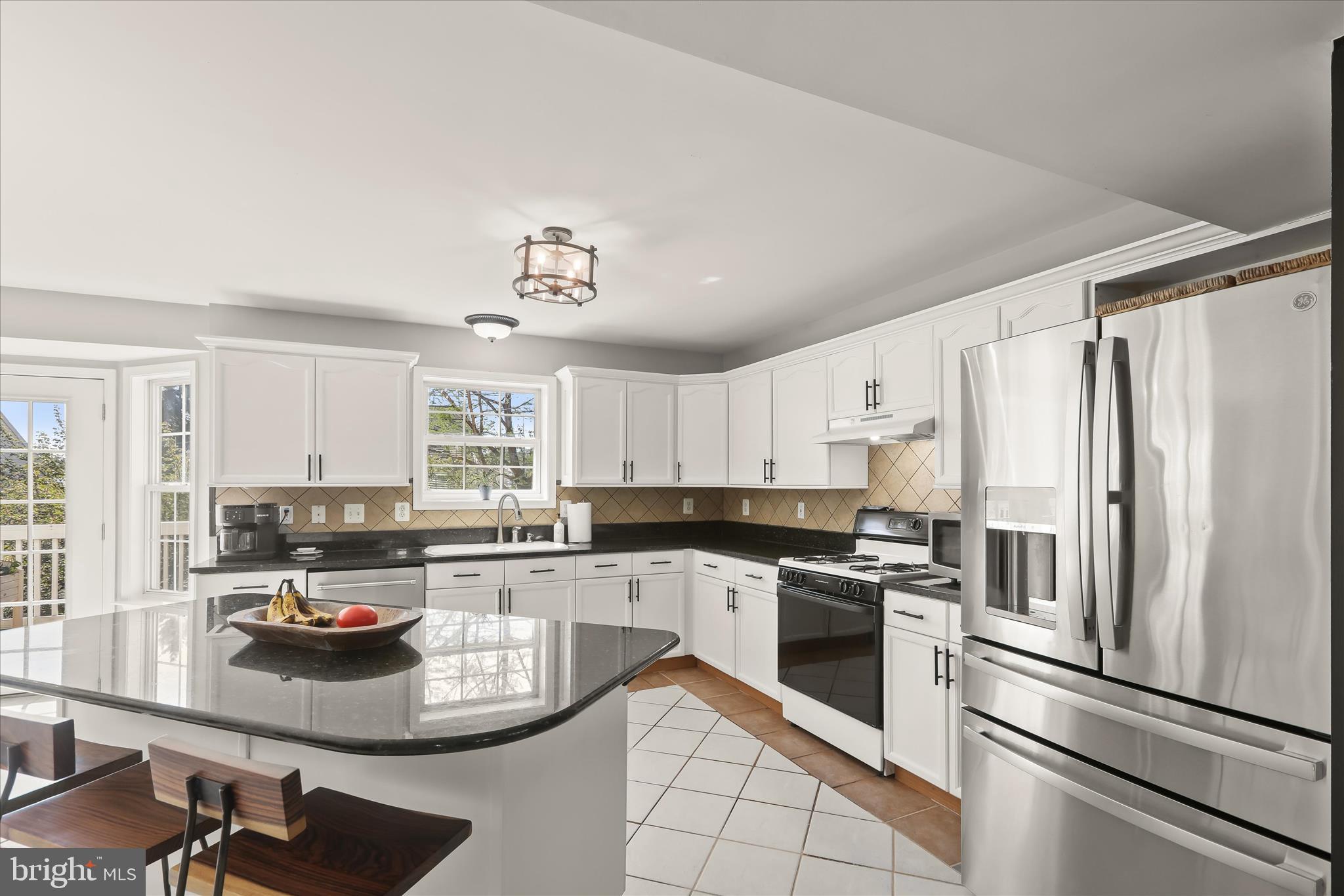 LAKE COVENTRY - Residential