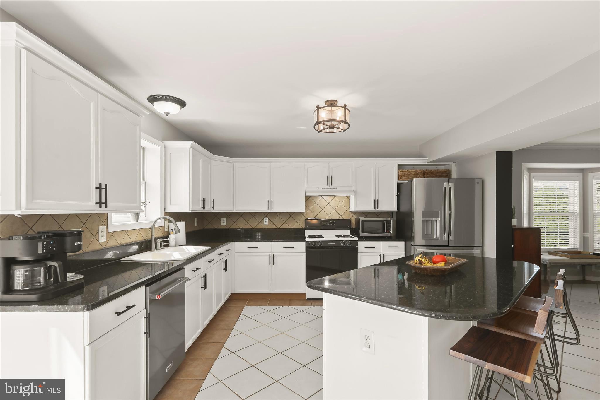 LAKE COVENTRY - Residential