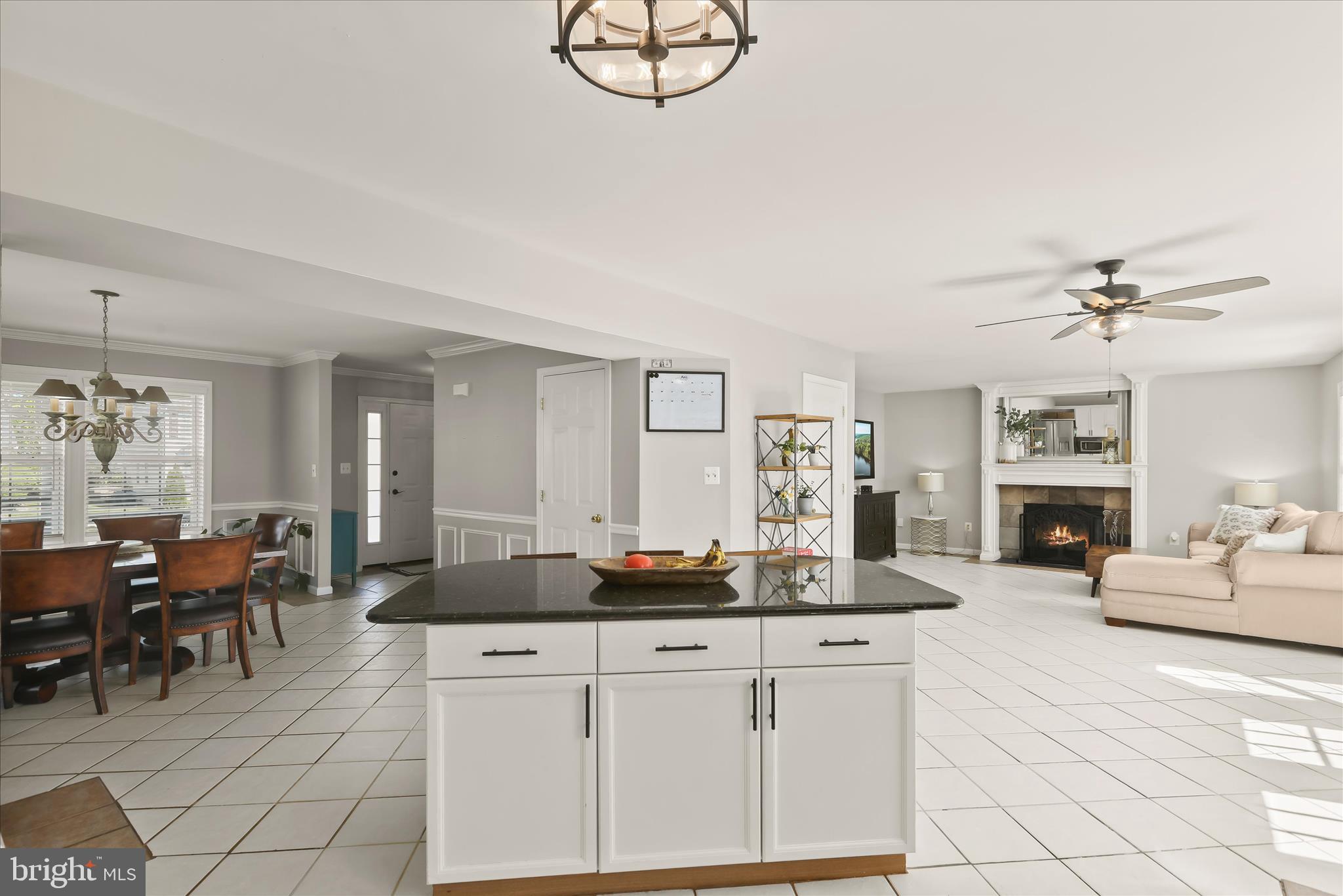 LAKE COVENTRY - Residential