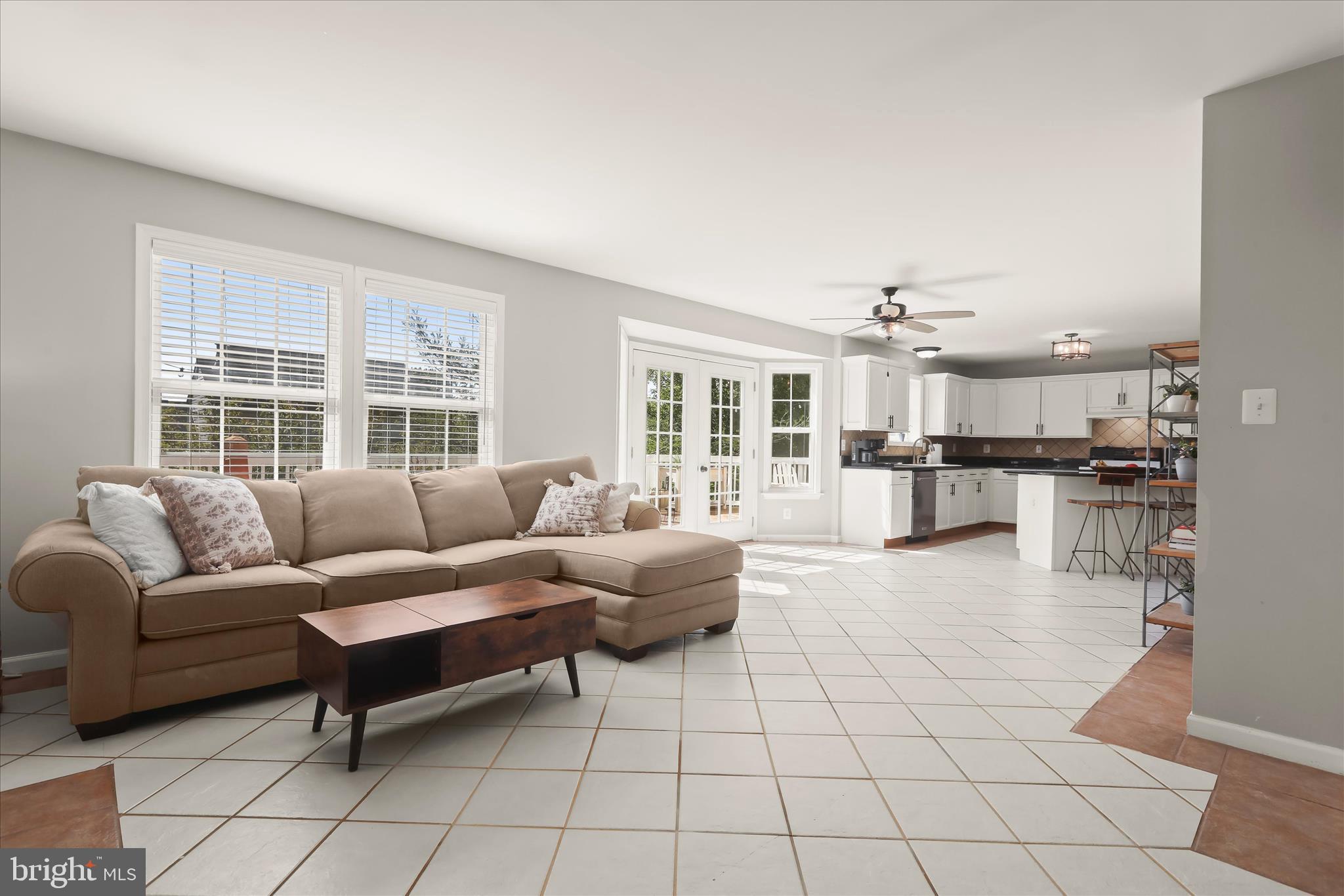 LAKE COVENTRY - Residential