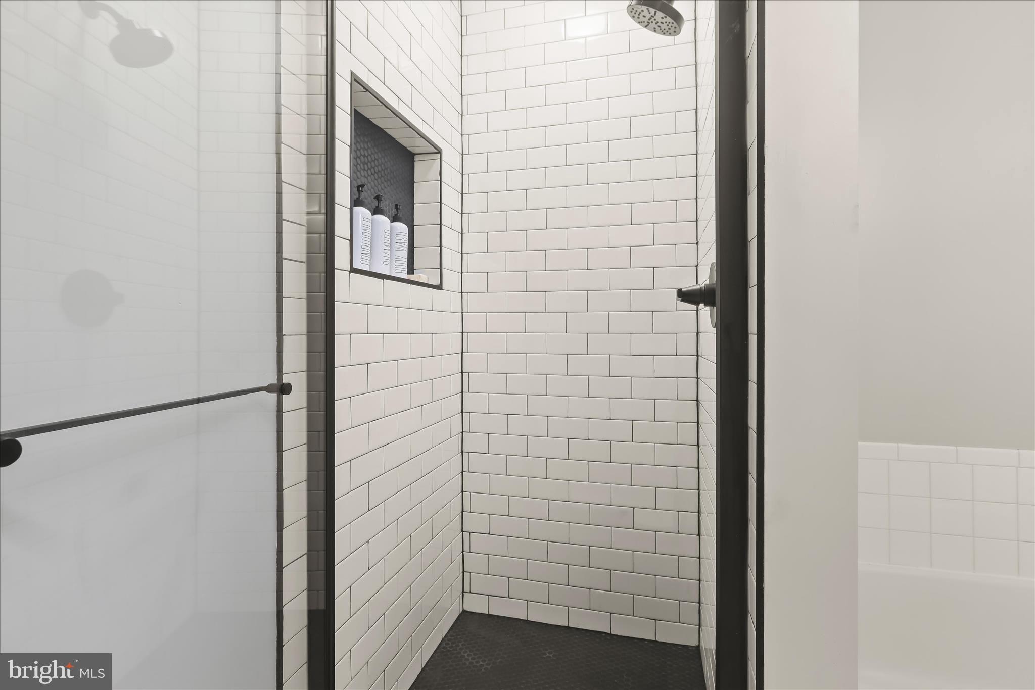 LAKE COVENTRY - Residential