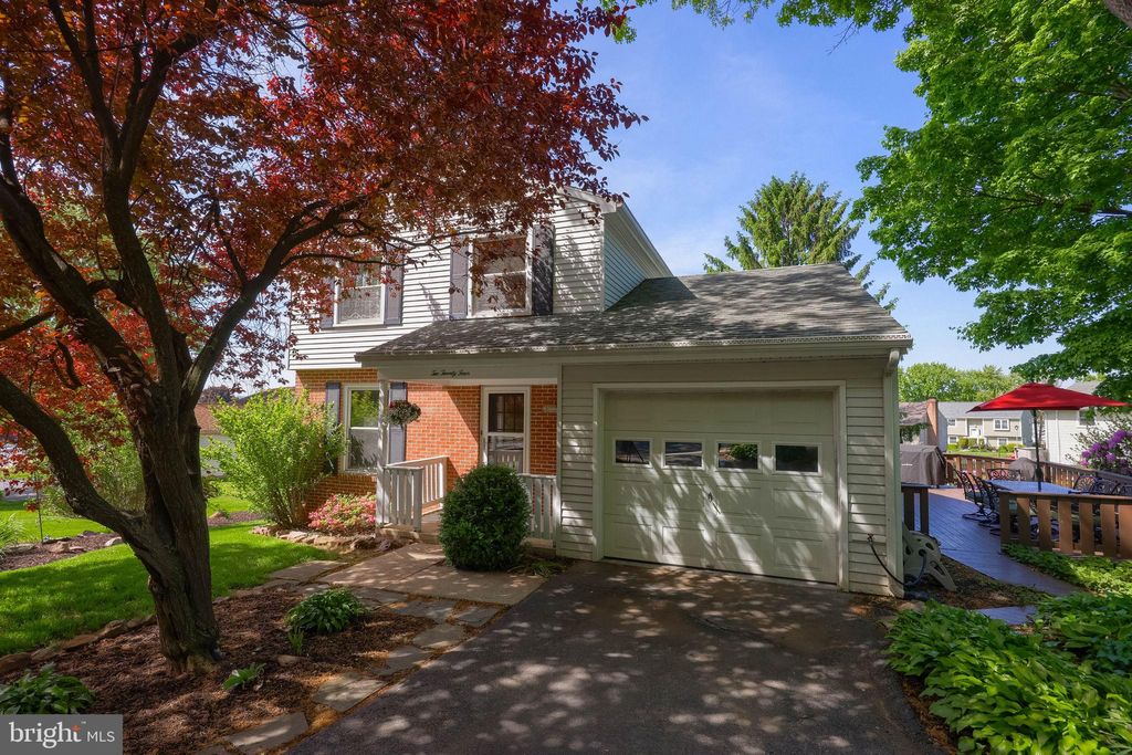 Photo of 224 Irene Avenue, EPHRATA, PA 17522 (MLS # PALA2088316)
