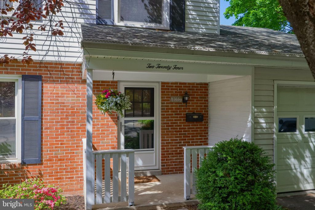 Photo of 224 Irene Avenue, EPHRATA, PA 17522 (MLS # PALA2088316)