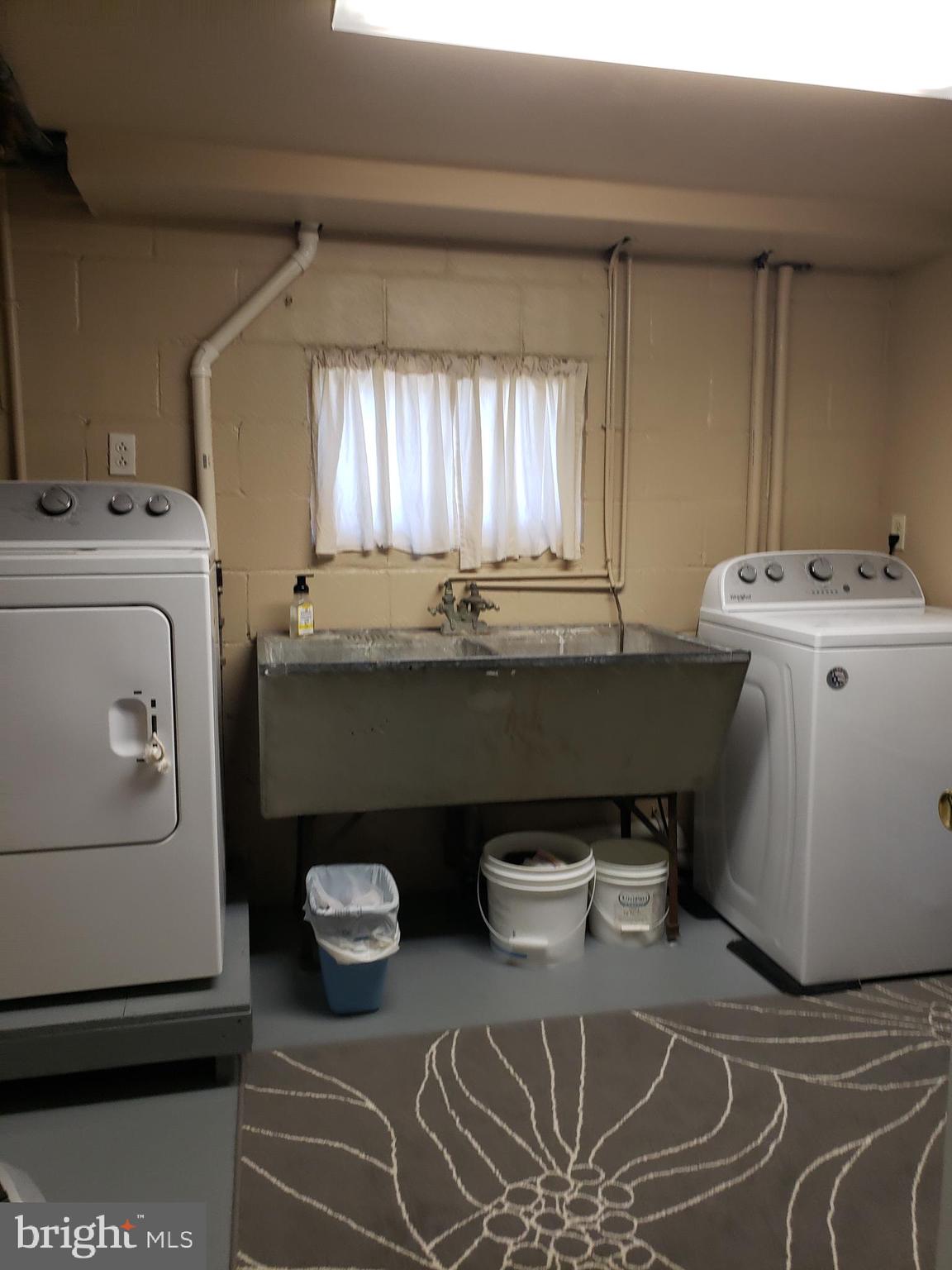 NORTH END - Residential