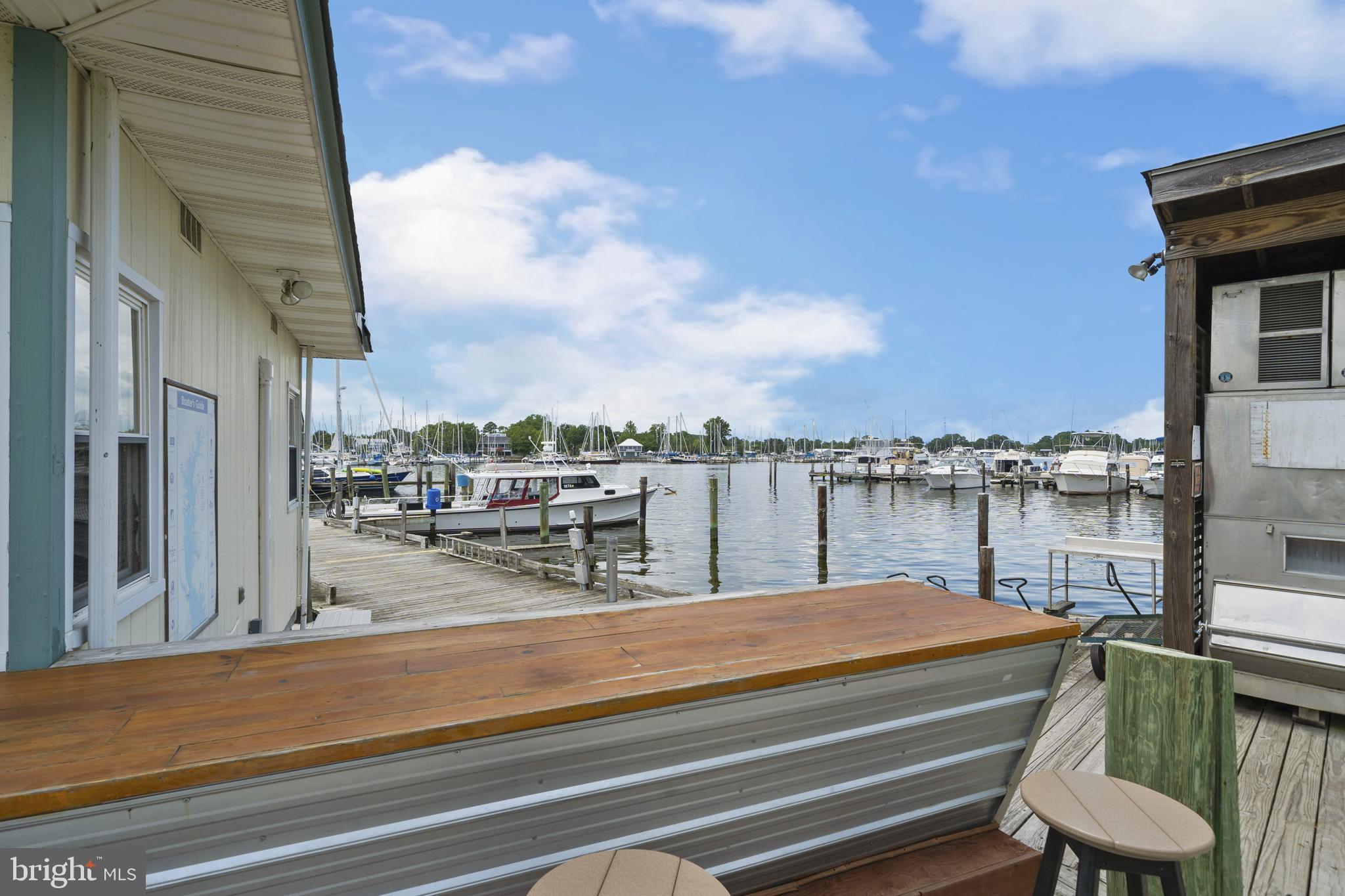 THE HARBOURS AT SOLOMONS ISLAND - Residential