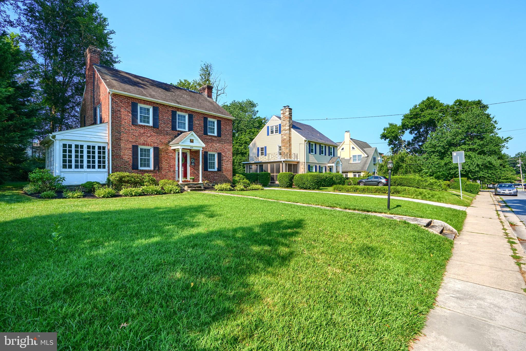 405 W CHESAPEAKE AVENUE
