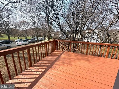 898 BAYRIDGE DRIVE GAITHERSBURG MD 20878