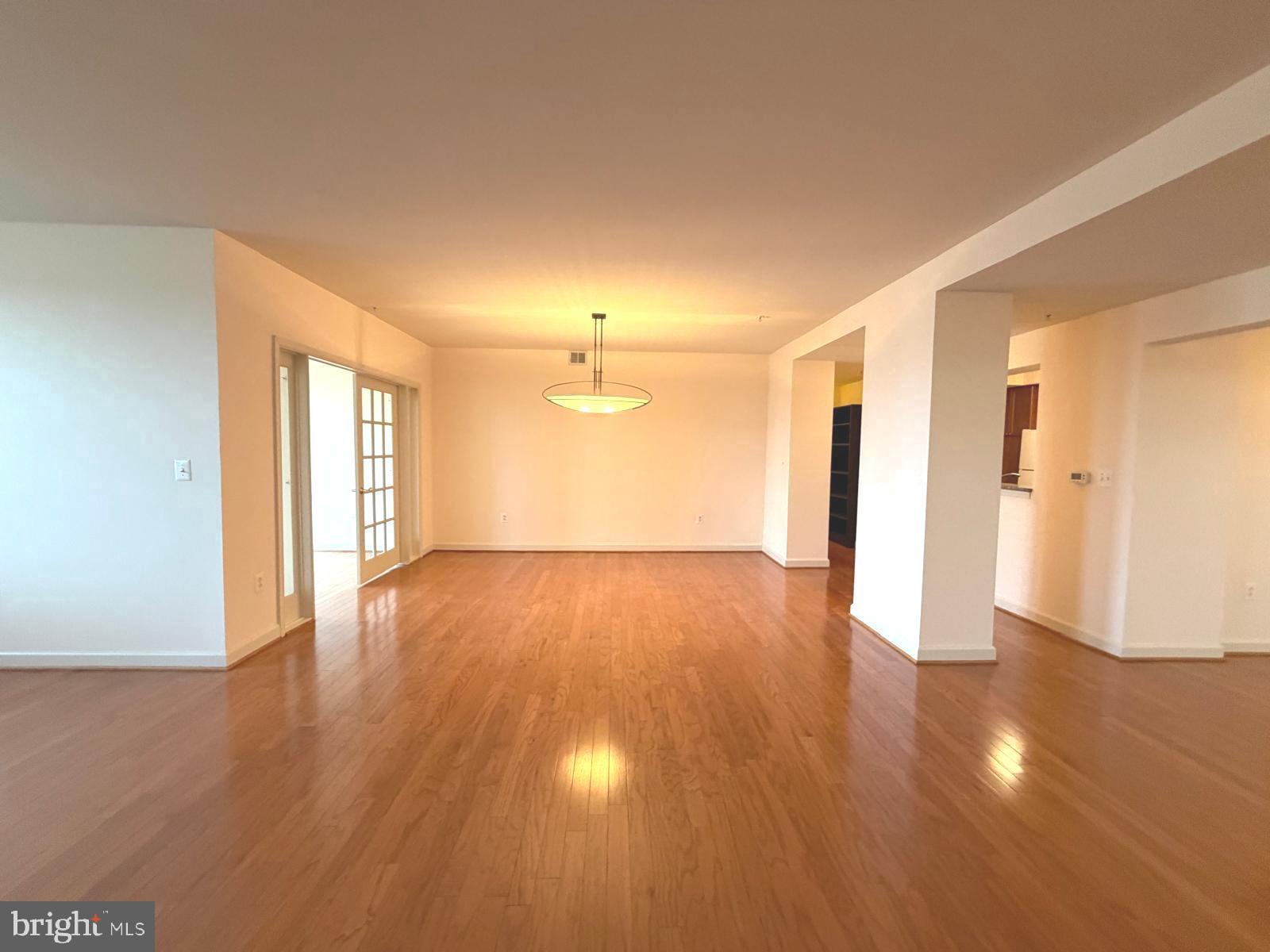 485 HARBOR SIDE STREET