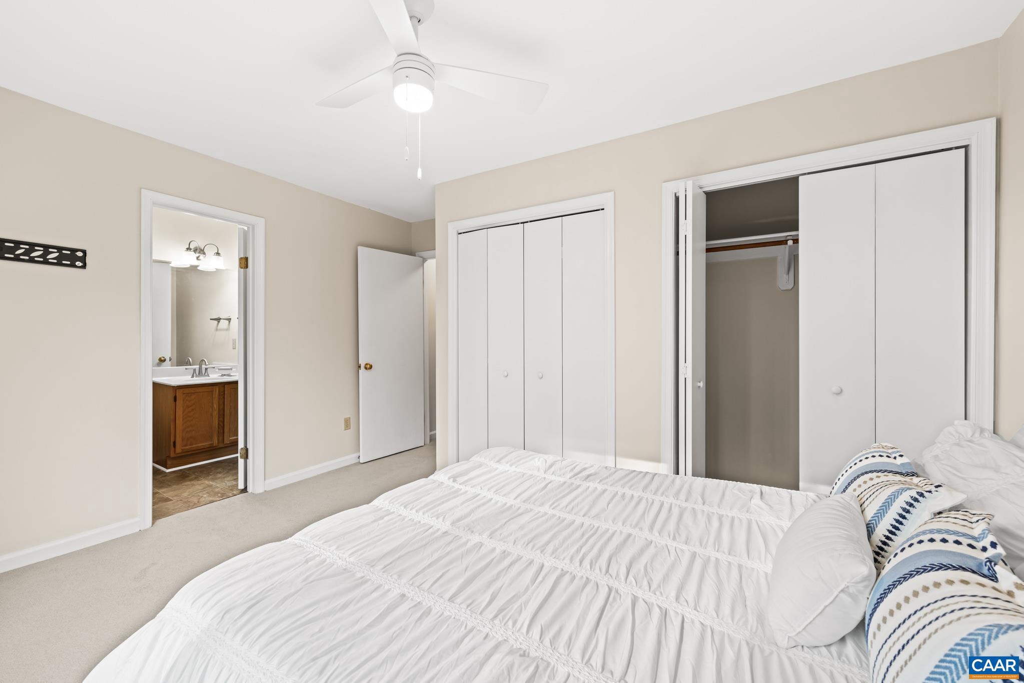 STONEHENGE - Residential