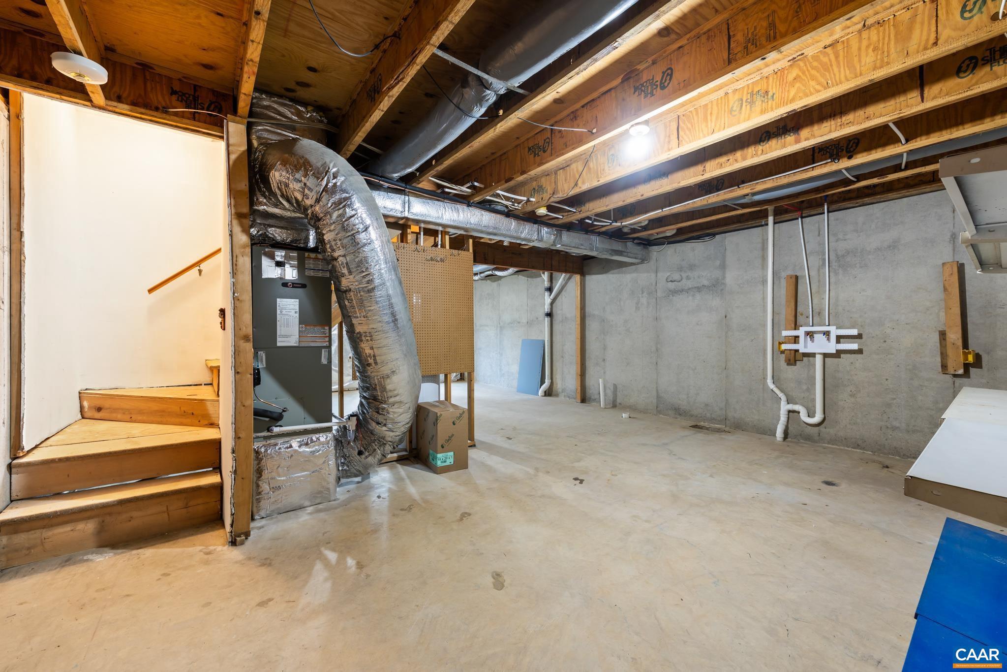 STONEHENGE - Residential