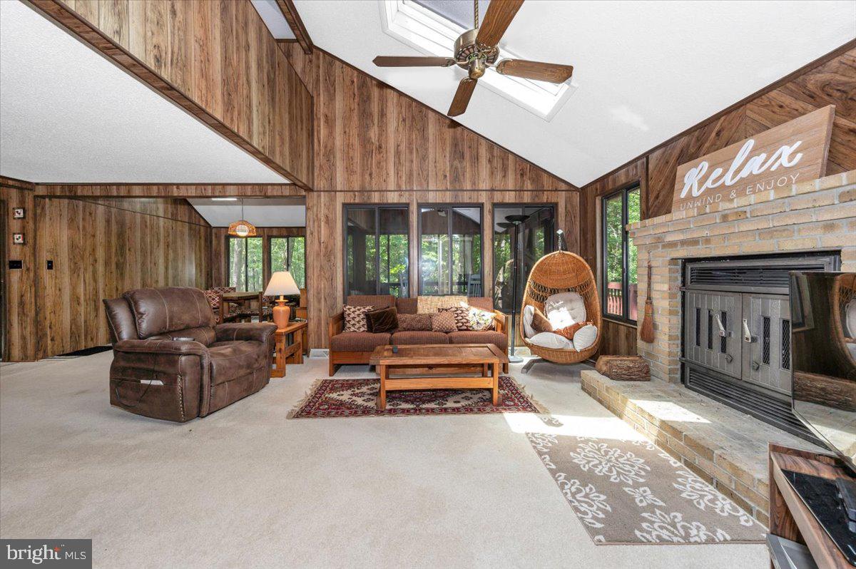 THE WOODS - Residential