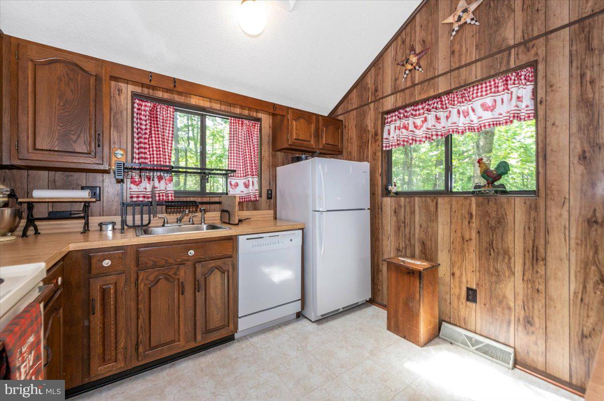 THE WOODS - Residential