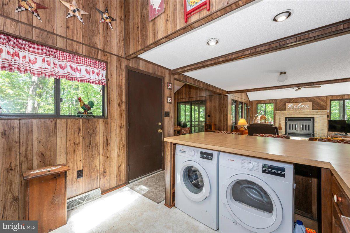 THE WOODS - Residential