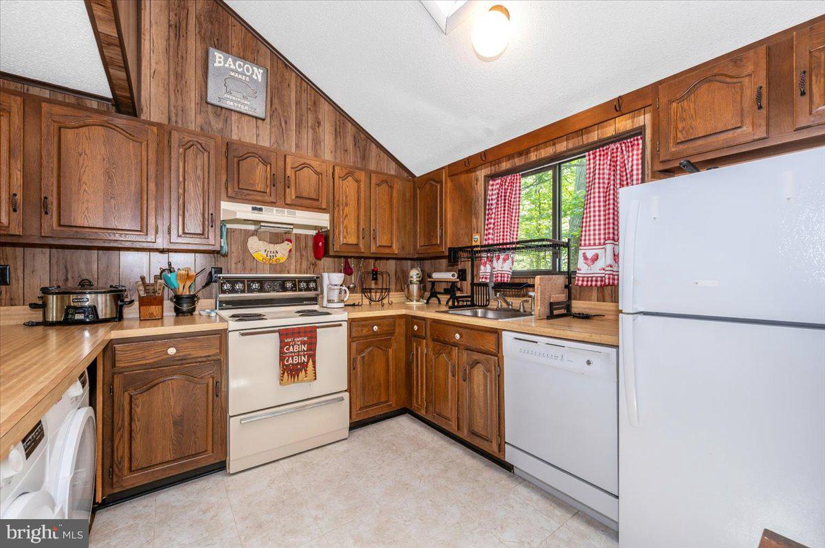 THE WOODS - Residential