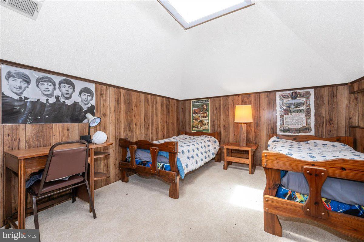 THE WOODS - Residential