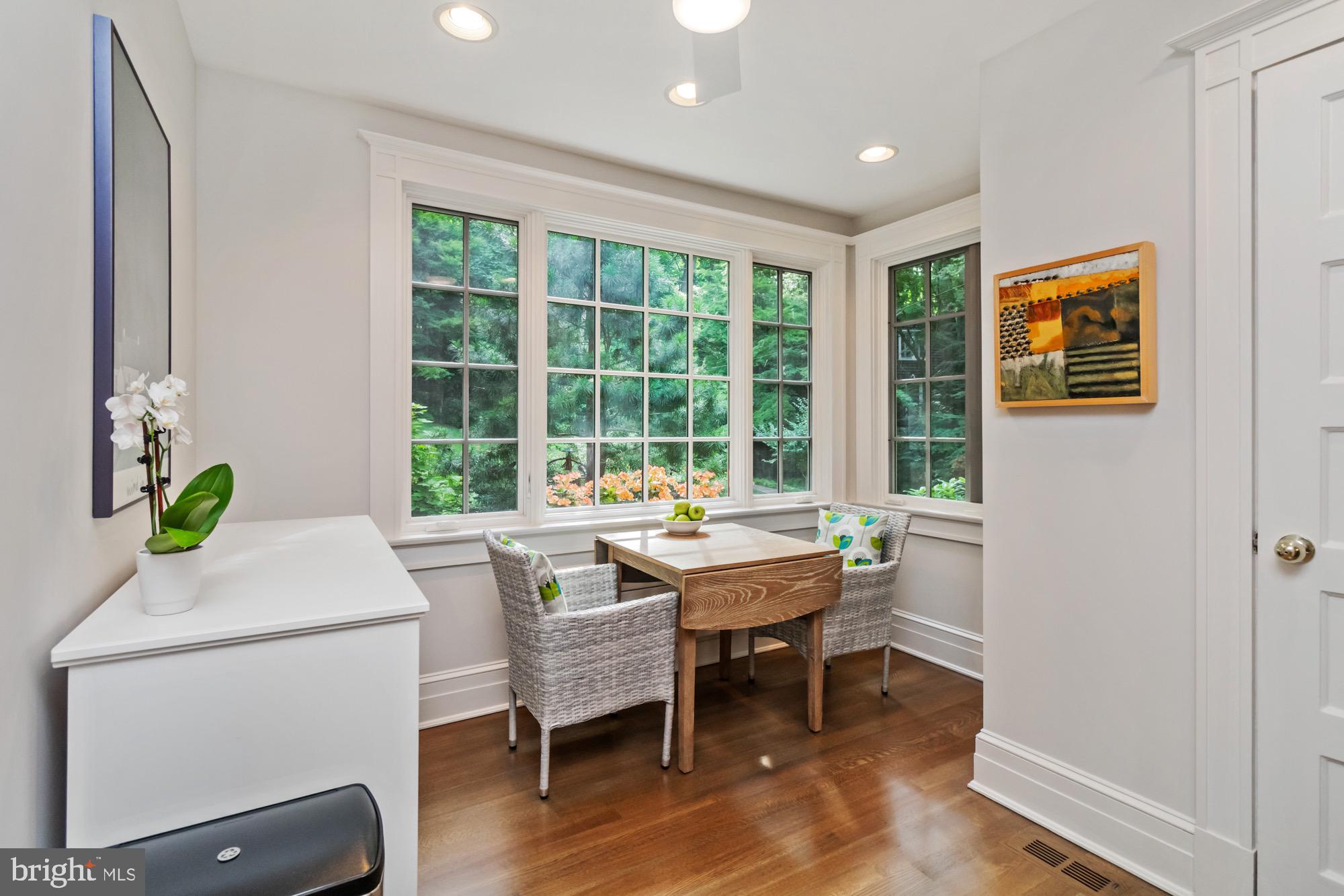 ROLAND PARK - Residential