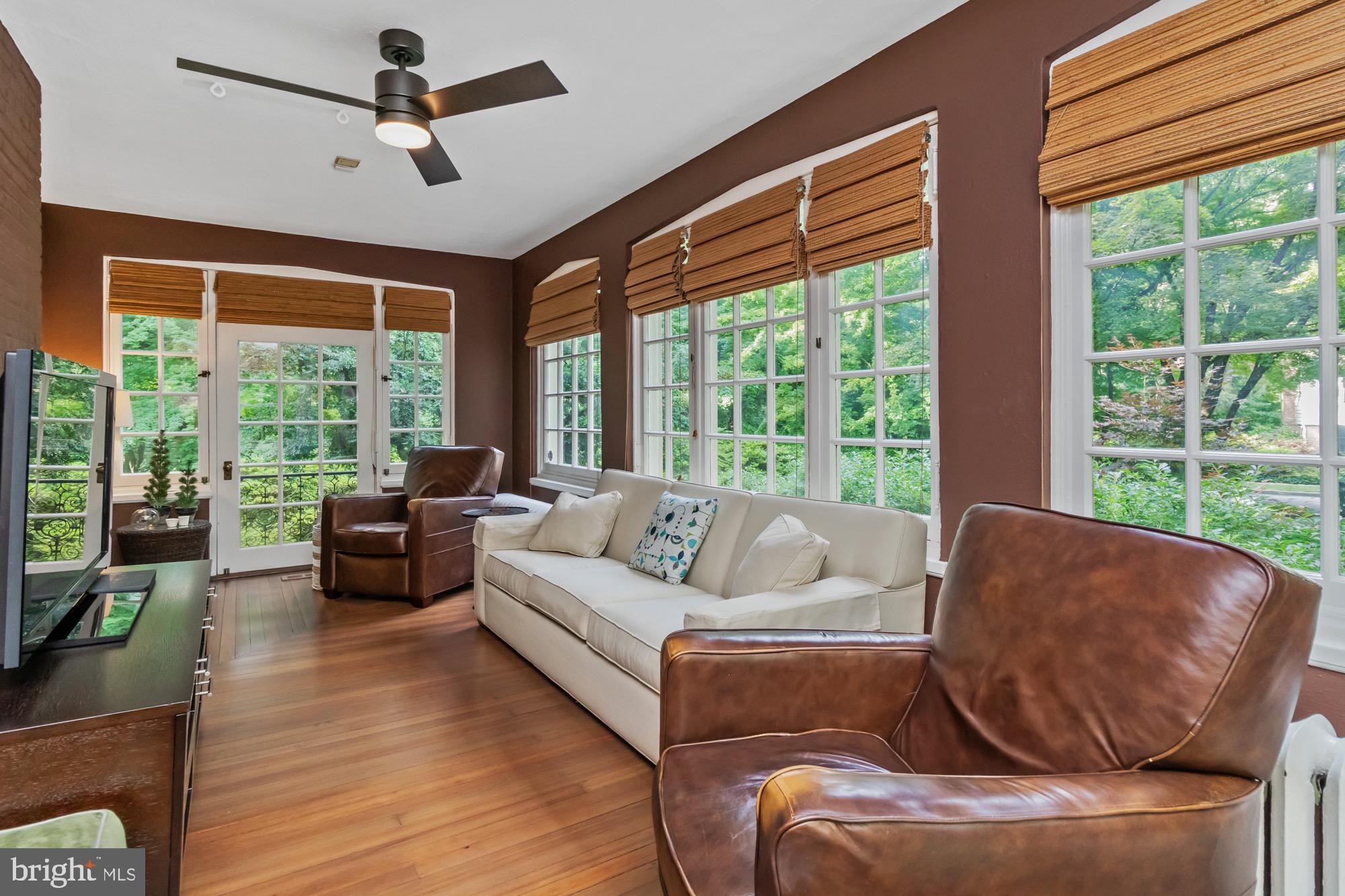 ROLAND PARK - Residential