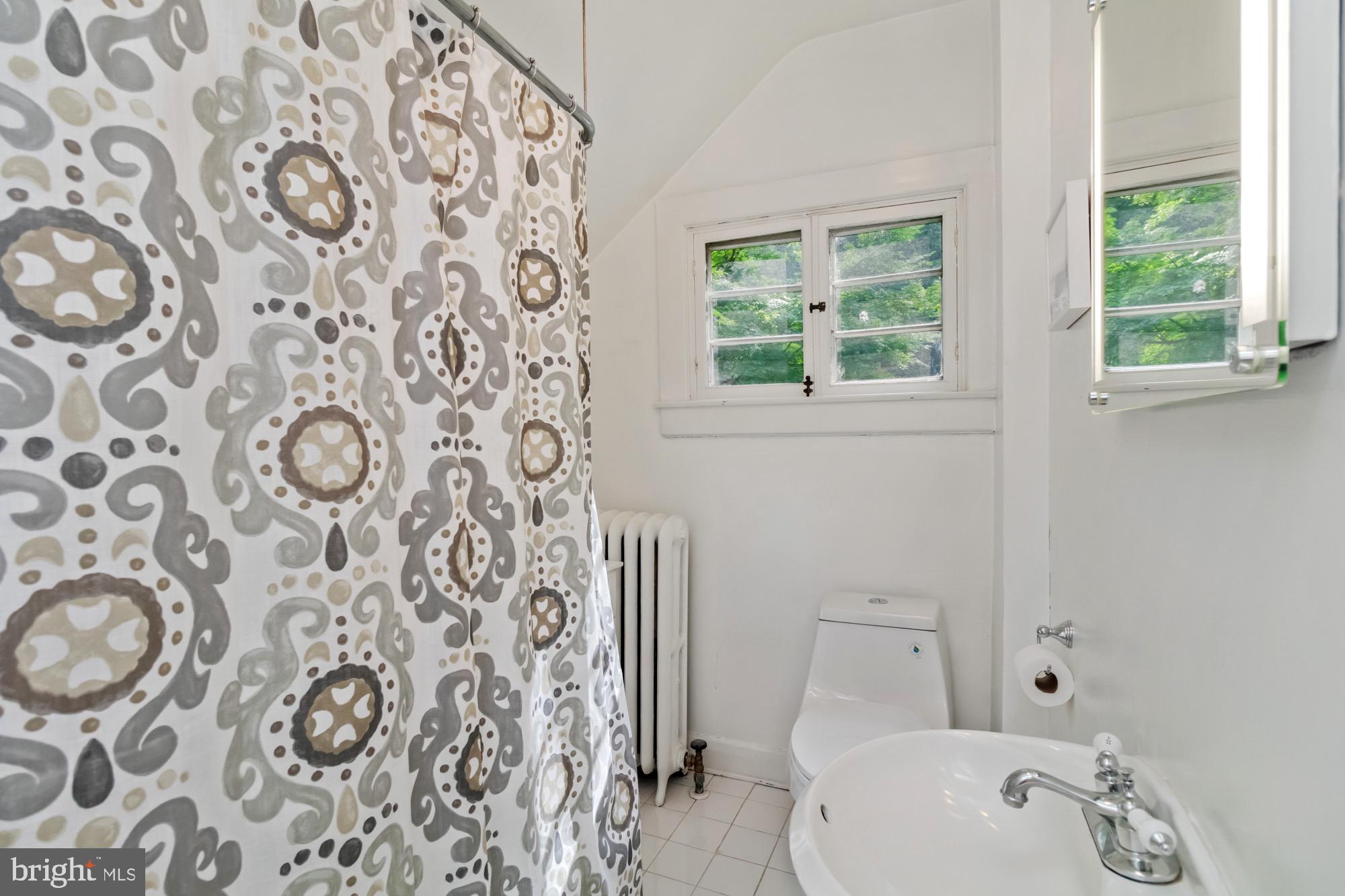 ROLAND PARK - Residential