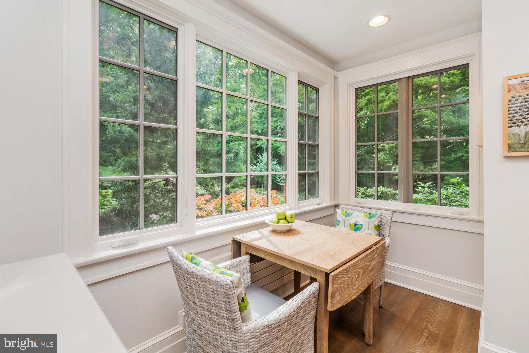 ROLAND PARK - Residential