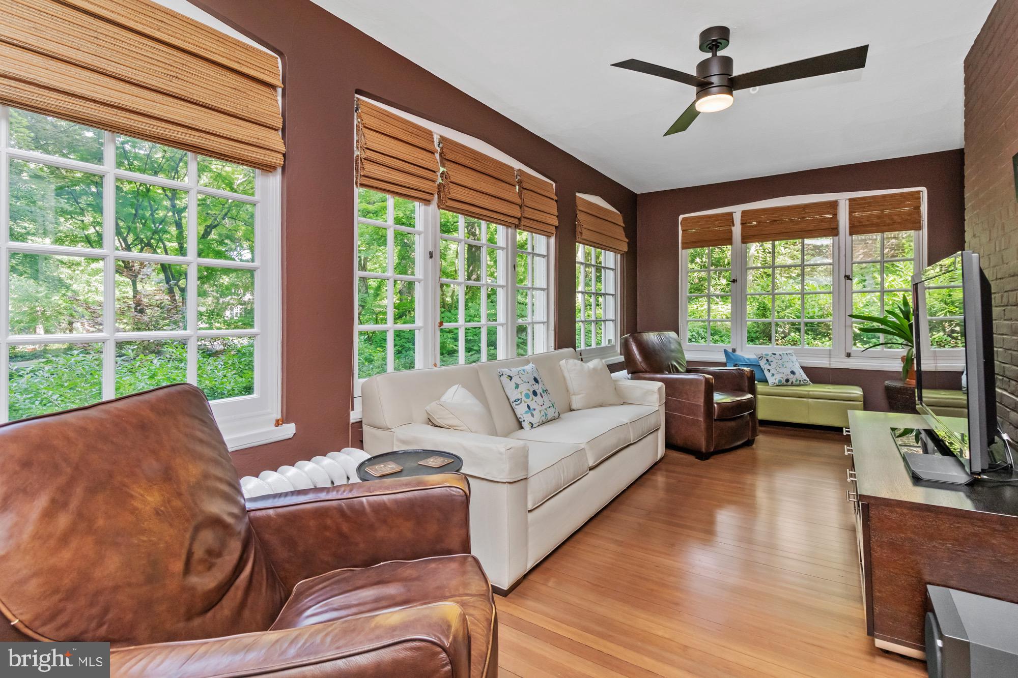 ROLAND PARK - Residential