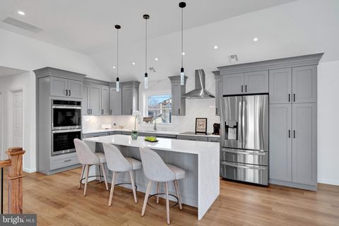 30 MERILINE AVENUE LAWRENCEVILLE NJ 08648