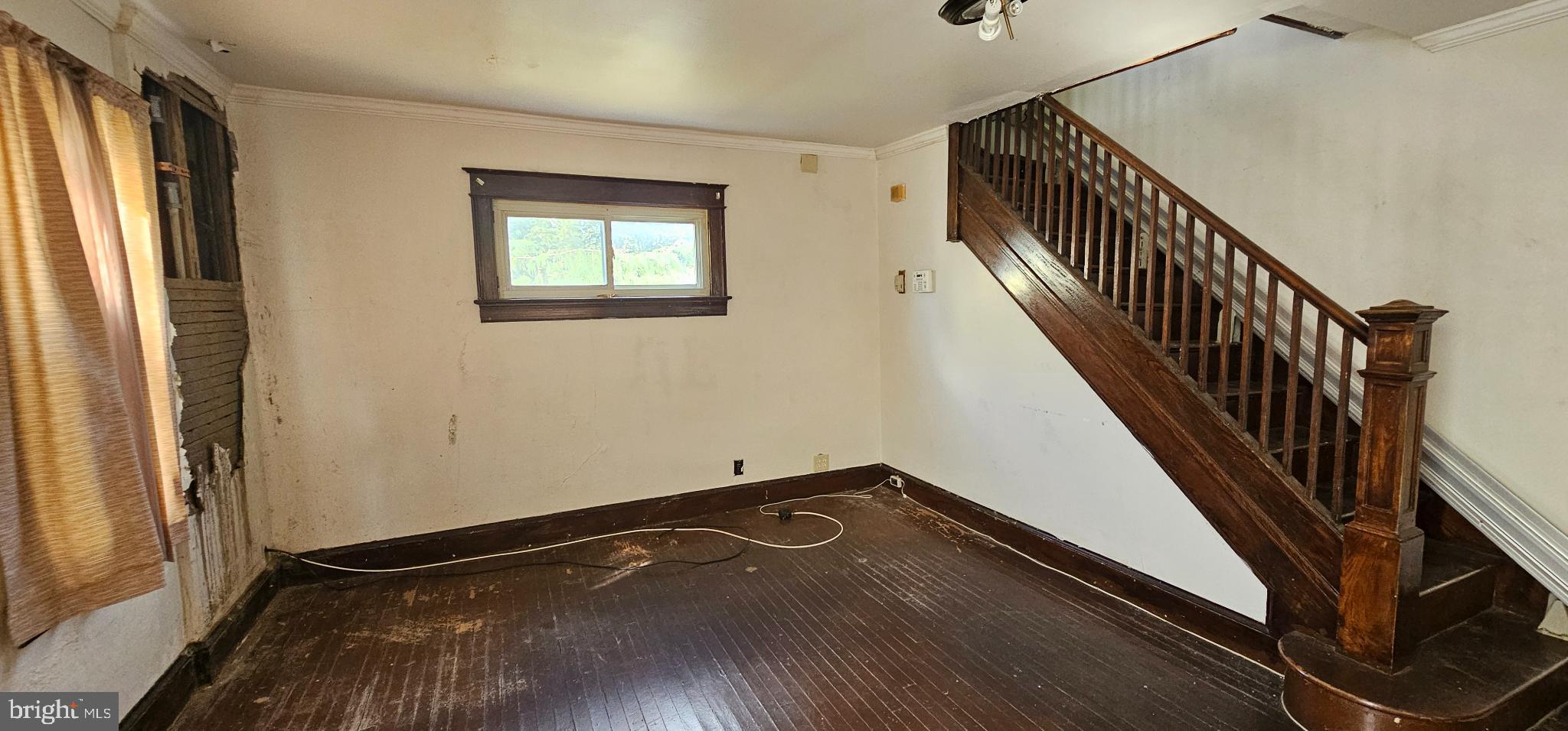 2004 PERRY STREET NE