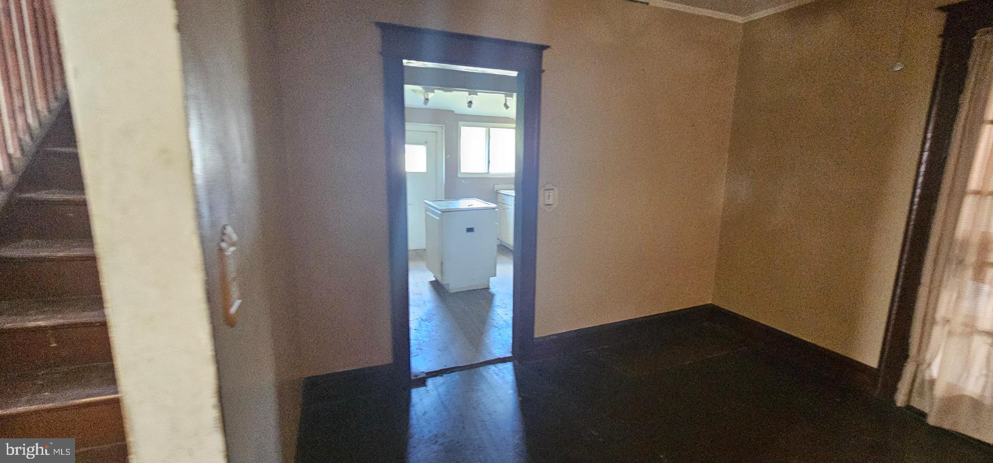 2004 PERRY STREET NE