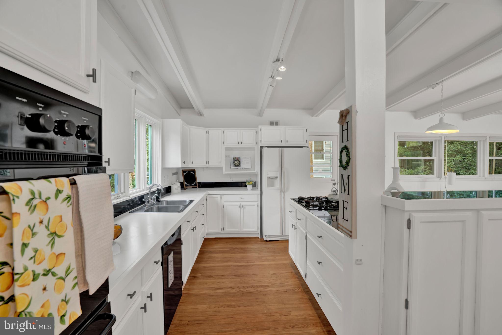 ALCOVA HEIGHTS - Residential