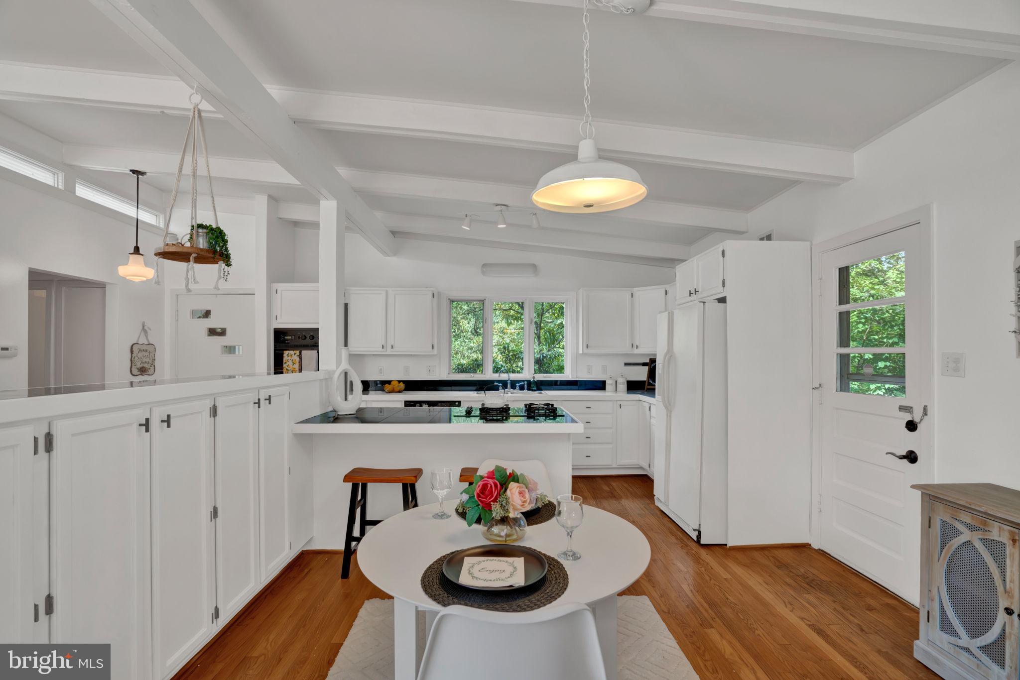 ALCOVA HEIGHTS - Residential