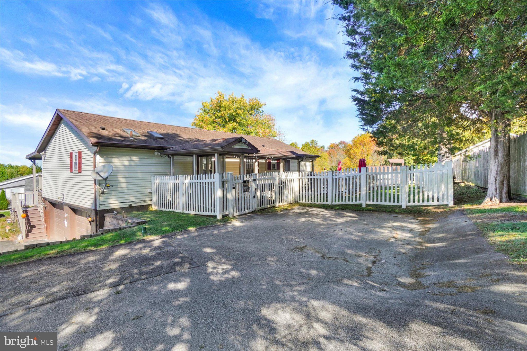 2417 CROLL SCHOOL ROAD