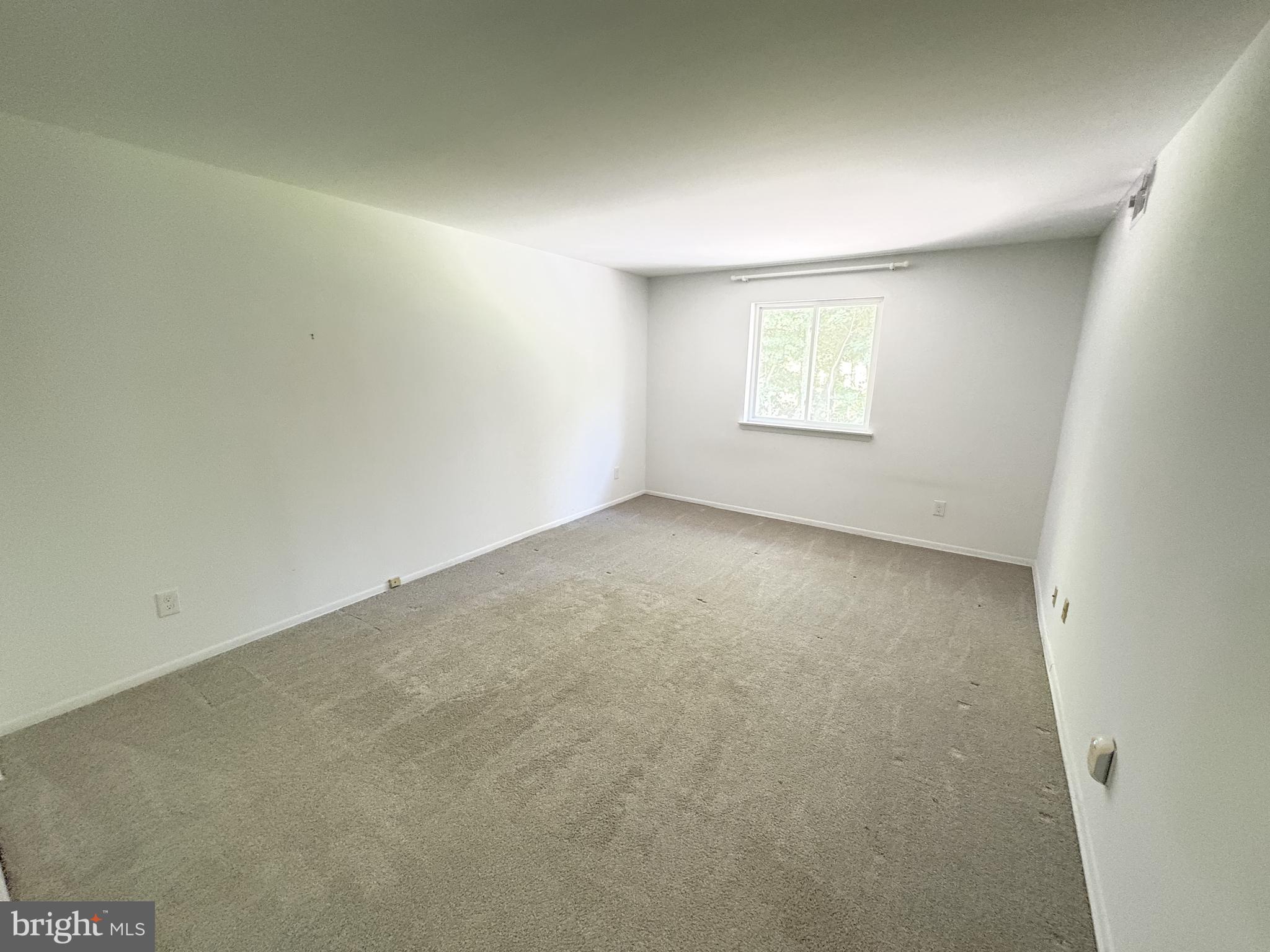 7 ROCKFORD ROAD B027