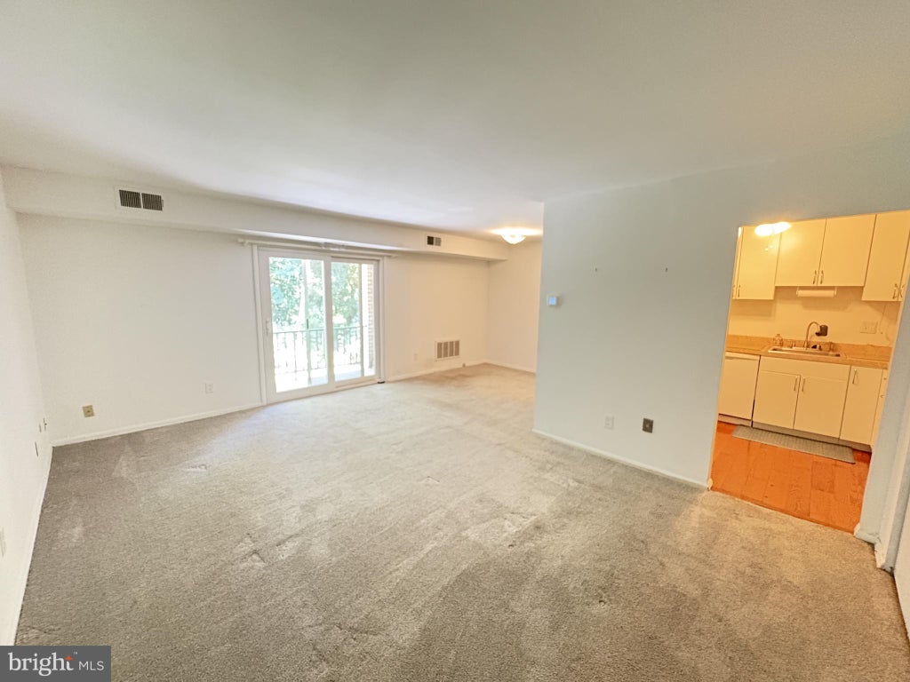 Photo of 7 Rockford Road #B027, WILMINGTON, DE 19806 (MLS # DENC2110184)
