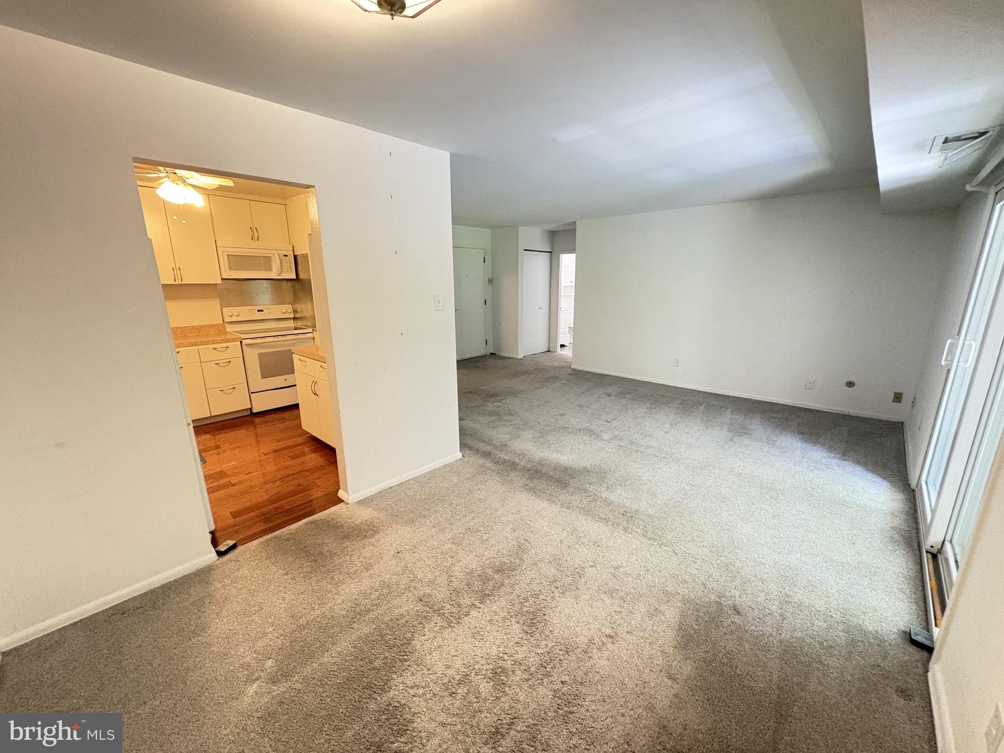 7 ROCKFORD ROAD B027