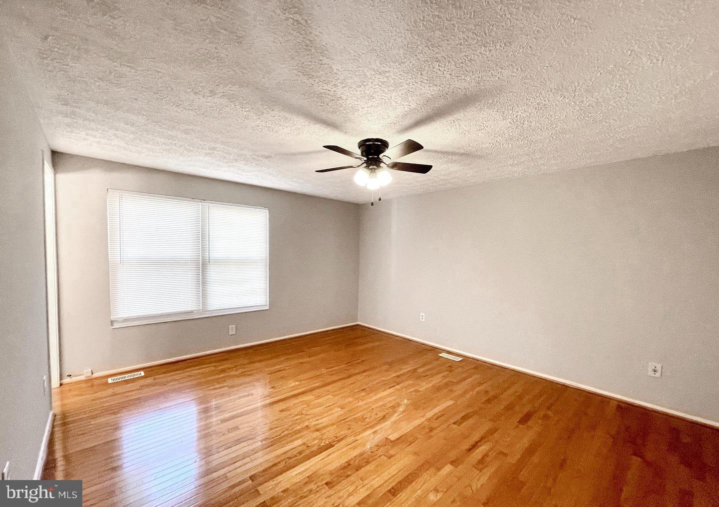 TARTAN HILL - Residential