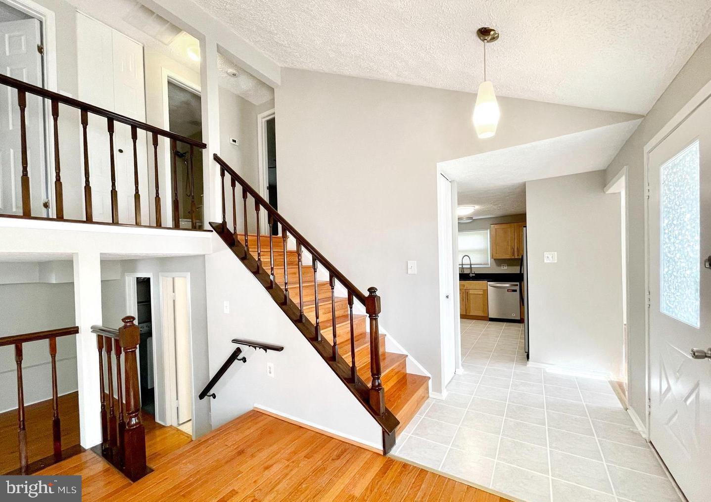 TARTAN HILL - Residential