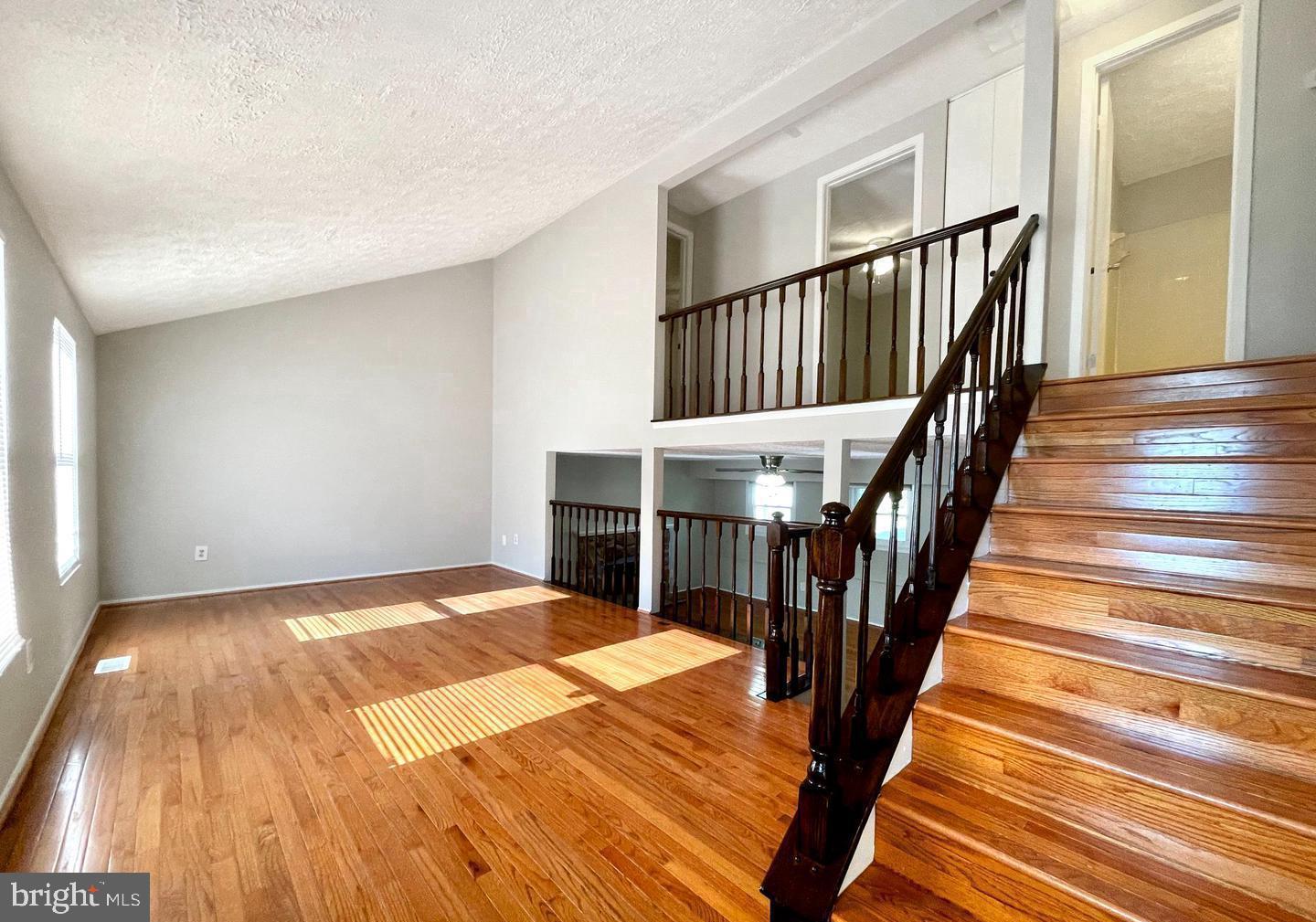 TARTAN HILL - Residential